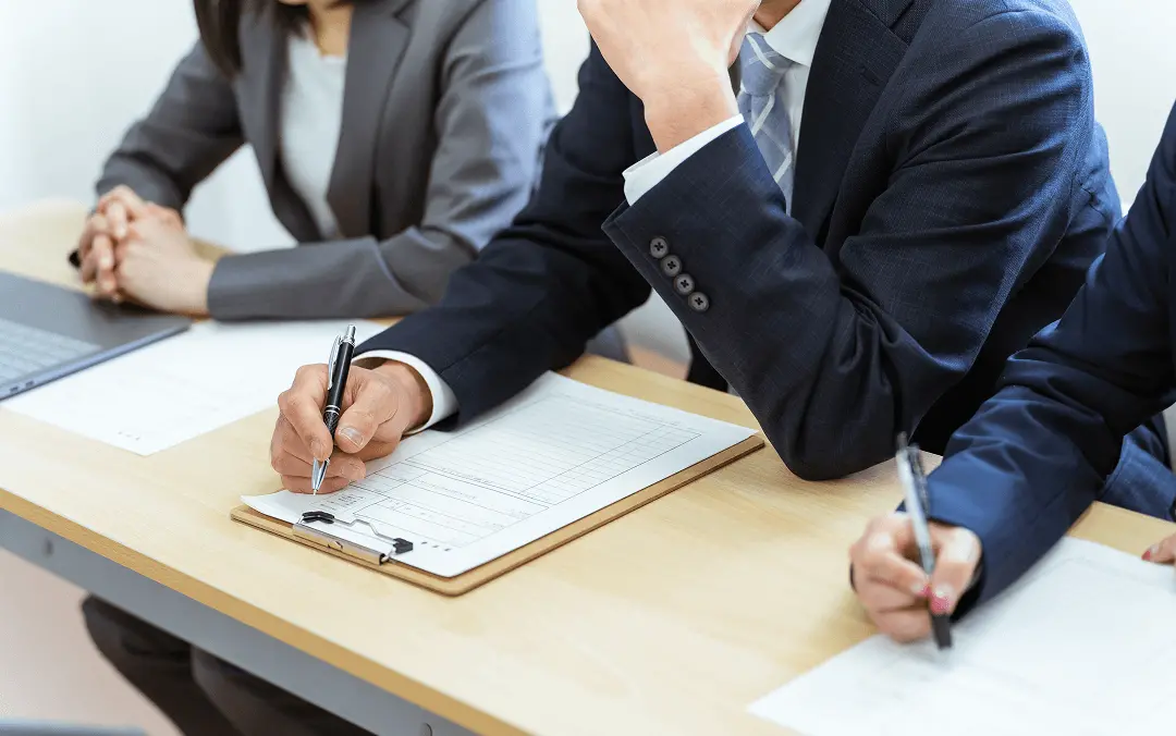 ハヤブサS.C. 選手募集 第一次選考：書類・フォーム選考のイメージ